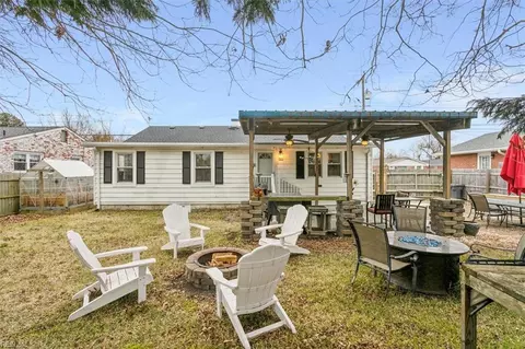 Exterior - 112 W Taylor Ave, Hampton, VA 23663 photo 10 of 10