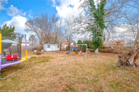 Exterior - 17 Prince James Dr, Hampton, VA 23669 photo 8 of 8