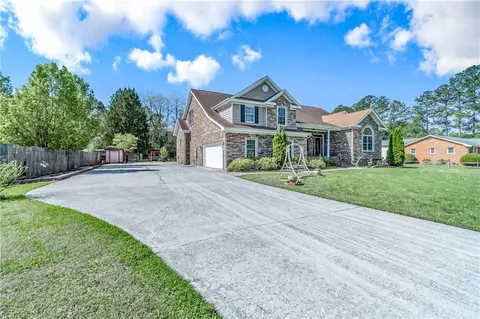 591 Dove Dr, Chesapeake, VA 23322