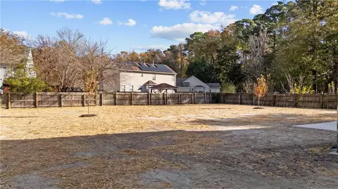 Exterior - 2724 Cedar Rd, Chesapeake, VA 23323 photo 5 of 5