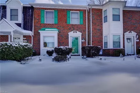 97 King George Quay Quay, Chesapeake, VA 23325
