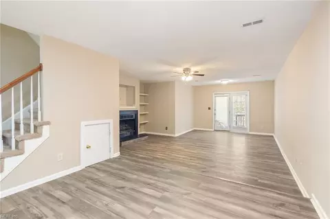 940 Allendale Dr, Hampton, VA 23669 photo 5