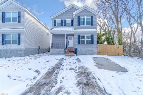 912 Middle St, Chesapeake, VA 23324