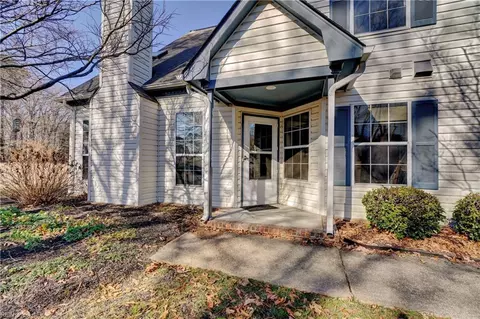 317 Ferguson Bnd, Yorktown, VA 23693