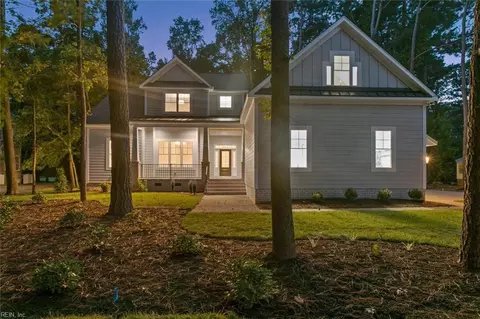 107 Tayloe Cir, Williamsburg, VA 23185