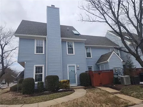 1439 Lake Huron Dr, Virginia Beach, VA 23464