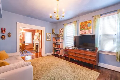 Living - 820 28th St, Norfolk, VA 23504 photo 3 of 3