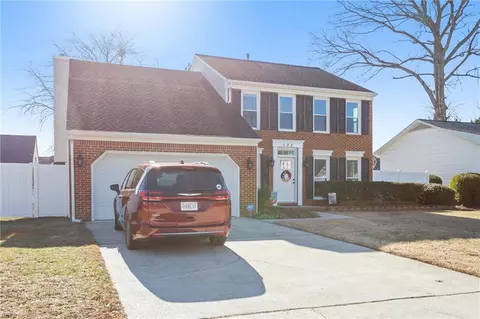 107 Grays Lndg, Hampton, VA 23666