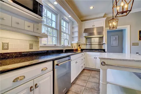 Kitchen - 604 W Riverview Dr, Suffolk, VA 23434 photo 1 of 5
