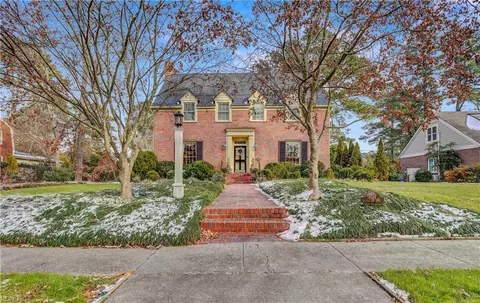 604 W Riverview Dr, Suffolk, VA 23434
