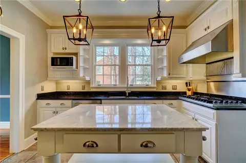 Kitchen - 604 W Riverview Dr, Suffolk, VA 23434 photo 5 of 5