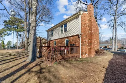 Exterior - 3 Burwick Ct, Hampton, VA 23669 photo 5 of 11