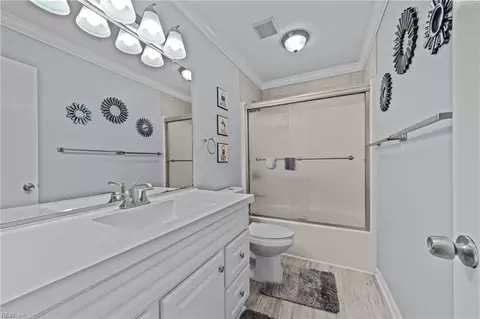 Bath - 3 Burwick Ct, Hampton, VA 23669 photo 1 of 3