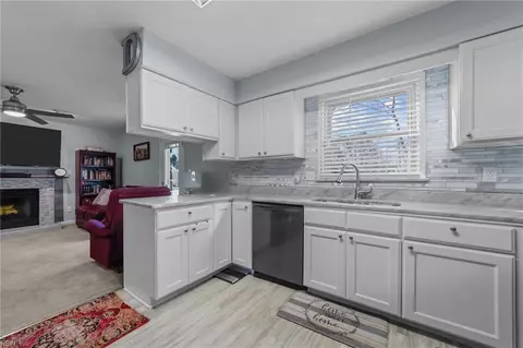 Kitchen - 3 Burwick Ct, Hampton, VA 23669 photo 1 of 3