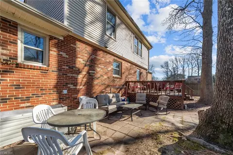 Exterior - 3 Burwick Ct, Hampton, VA 23669 photo 7 of 11