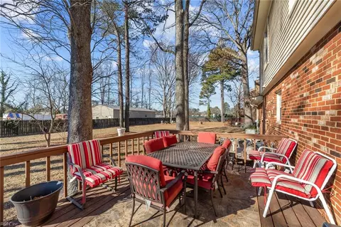 Exterior - 3 Burwick Ct, Hampton, VA 23669 photo 3 of 11
