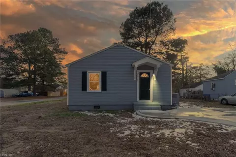 2610 Omar St, Chesapeake, VA 23324