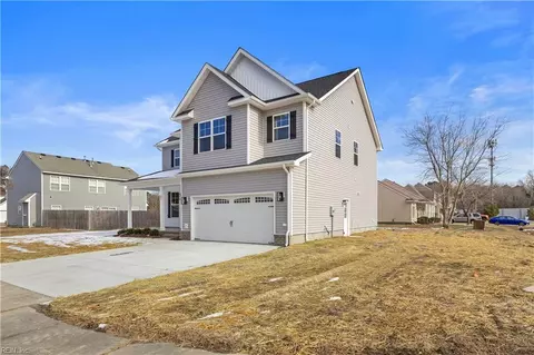 601 Annaka Loop, Chesapeake, VA 23323 photo 2