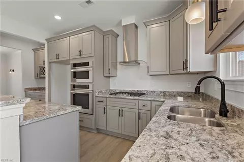 601 Annaka Loop, Chesapeake, VA 23323 photo 16