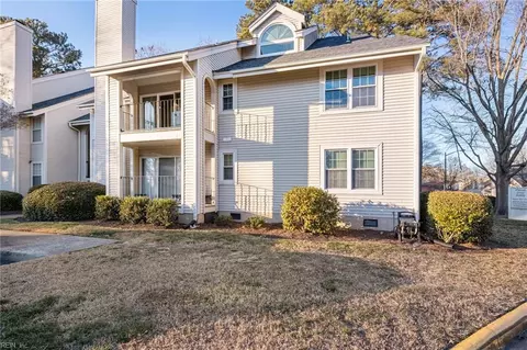 308 River Forest Rd, Virginia Beach, VA 23454