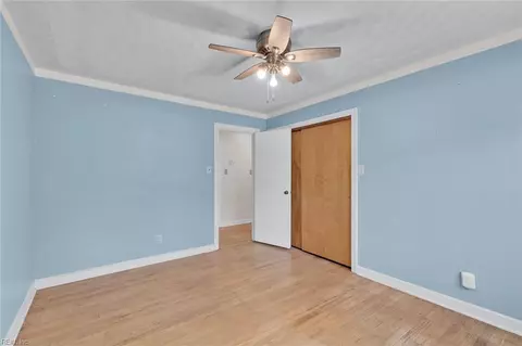 Bedroom - 661 Greenbriar Ave, Hampton, VA 23661 photo 3 of 7
