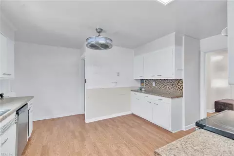 Other - 661 Greenbriar Ave, Hampton, VA 23661 photo 4 of 7