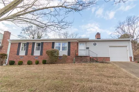 46 Linda Dr, Newport News, VA 23608