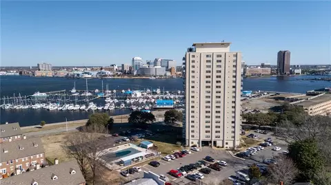 1 Crawford Pkwy #1604, Portsmouth, VA 23704