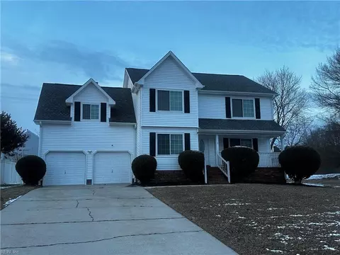 2 River Pointe Dr, Portsmouth, VA 23703