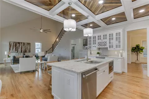 Kitchen - 208 Goffigans Trce, Tabb, VA 23693 photo 4 of 5