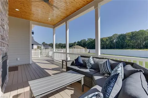 Exterior - 208 Goffigans Trce, Tabb, VA 23693 photo 4 of 6
