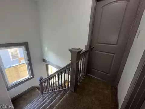 Entry Way - 149 E Ocean Ave, Norfolk, VA 23503 photo 5 of 6