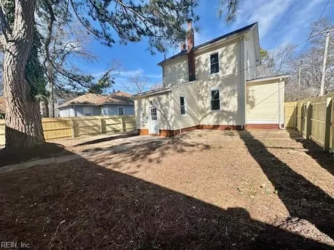 Exterior - 149 E Ocean Ave, Norfolk, VA 23503 photo 6 of 6