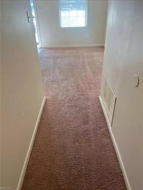 Entry Way - 810 E 27th St, Norfolk, VA 23504 photo 1 of 3