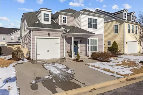 1924 Brentford Ln, Chesapeake, VA 23322
