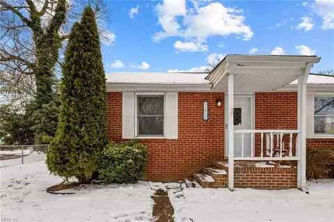 1017 Beach View St, Norfolk, VA 23503