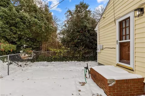 1017 Beach View St, Norfolk, VA 23503 photo 17
