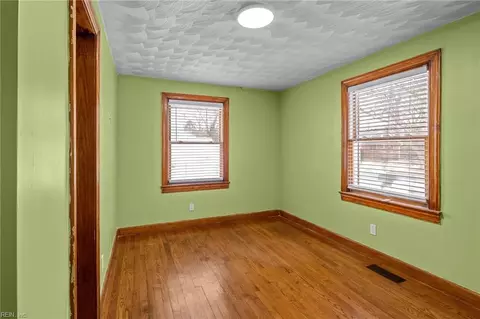 1017 Beach View St, Norfolk, VA 23503 photo 13