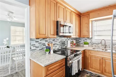 3336 Sandy St, Norfolk, VA 23518