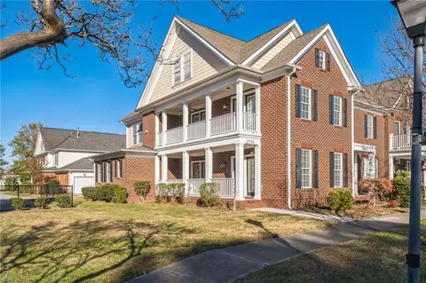 2940 Hollister Ave, Norfolk, VA 23504