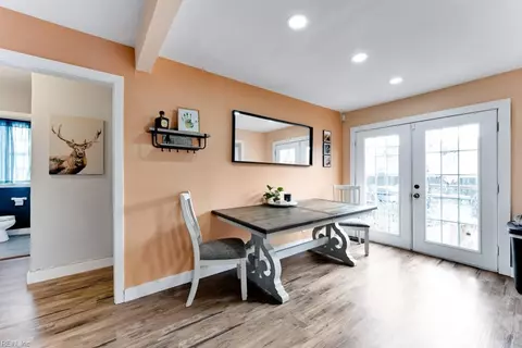Dining - 4727 Lind St, Norfolk, VA 23513 photo 1 of 2