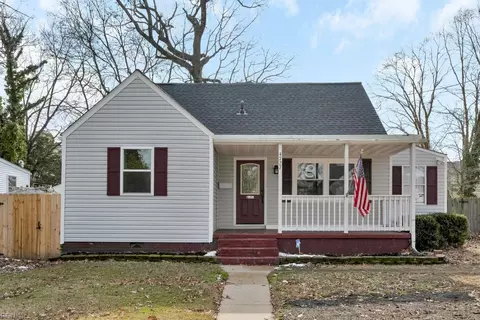 4727 Lind St, Norfolk, VA 23513