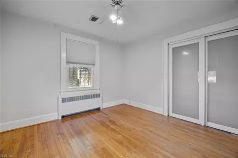 1136 Toler Pl, Norfolk, VA 23503 photo 17