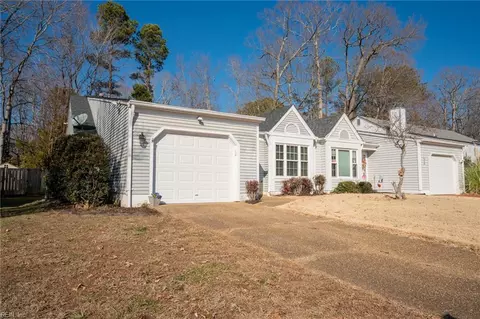 211 Seasons Trl, Newport News, VA 23602
