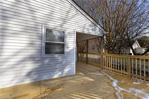 Exterior - 55 Algonquin Rd, Hampton, VA 23661 photo 7 of 7