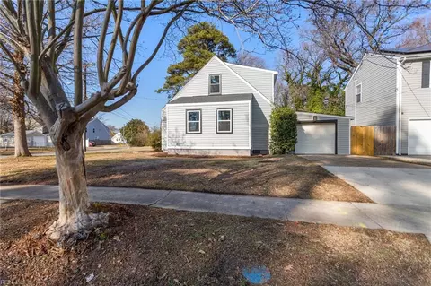 Exterior - 7926 E Glen Rd, Norfolk, VA 23505 photo 4 of 7