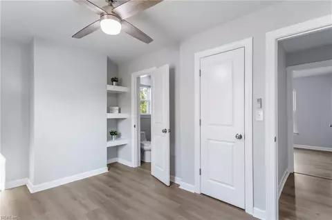 Bedroom - 7926 E Glen Rd, Norfolk, VA 23505 photo 3 of 8