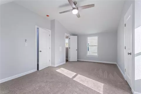 Bedroom - 7926 E Glen Rd, Norfolk, VA 23505 photo 5 of 8