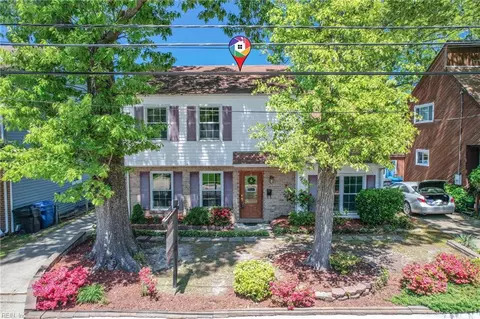 513 Lake Dr, Virginia Beach, VA 23451