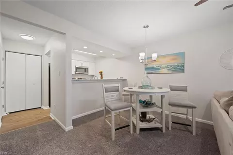 27 Tamarisk Quay Quay #E, Hampton, VA 23666 photo 6
